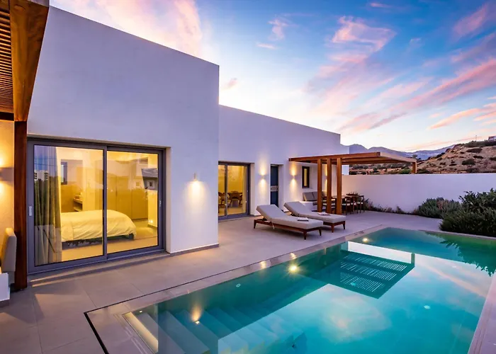 Manos Villa